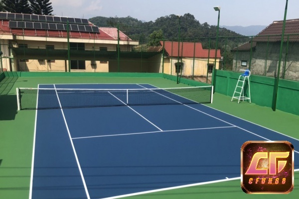Sân nhựa tennis là sân kiểu mới trong kích thước sân quần vợt
