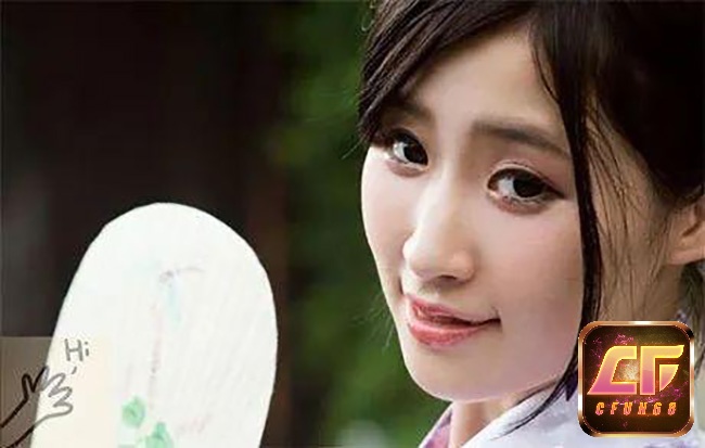 Sana Matsunaga là một diễn viên nổi tiếng hàng đầu tại Nhật Bản