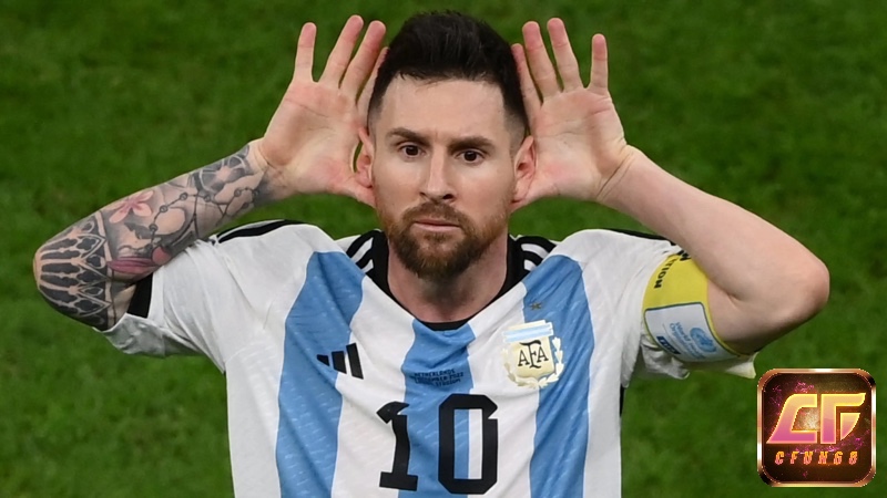 Lionel Messi cũng là cầu thủ góp mặt trong danh sách các cầu thủ ghi bàn nhiều nhất thế giới