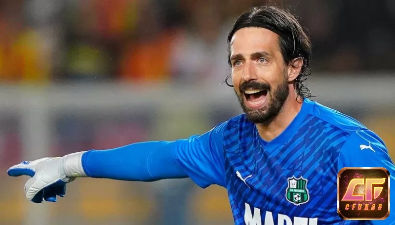 Andrea Consigli là thủ môn xuất sắc với nhiều pha cứu thua đẳng cấp tại Serie A