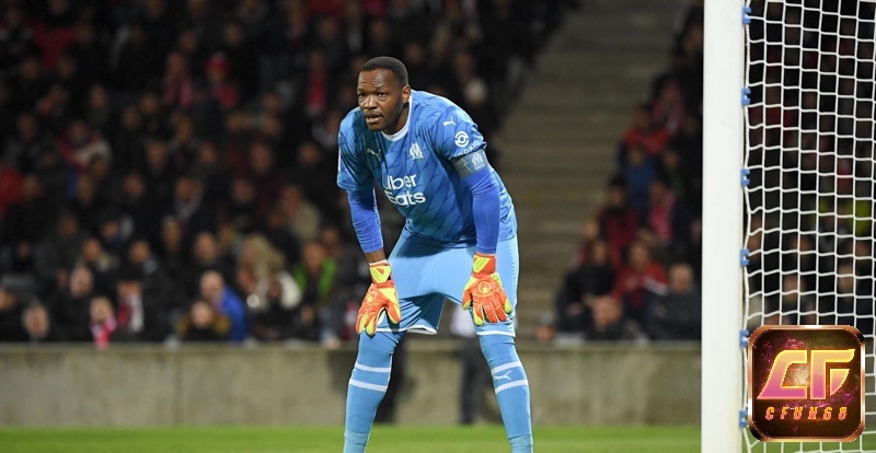 Steve Mandanda là một cầu thủ tài ba và góp mặt trong danh sách thủ môn hay nhất Ligue 1