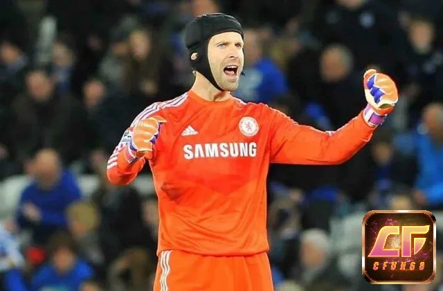 Petr Cech là thủ môn ó số lần giữ sạch lưới nhiều nhất trong lịch sử ngoại hạng Anh