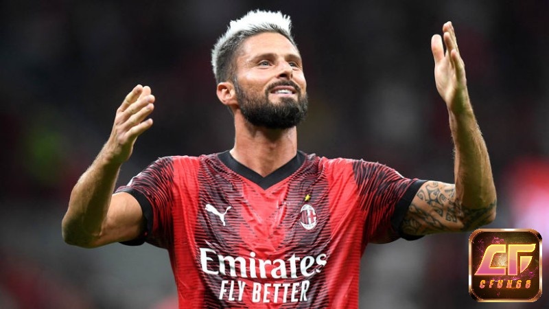 Olivier Giroud giữ được phong độ ấn tượng và vẫn lọt top tiền đạo hay nhất Ligue 1