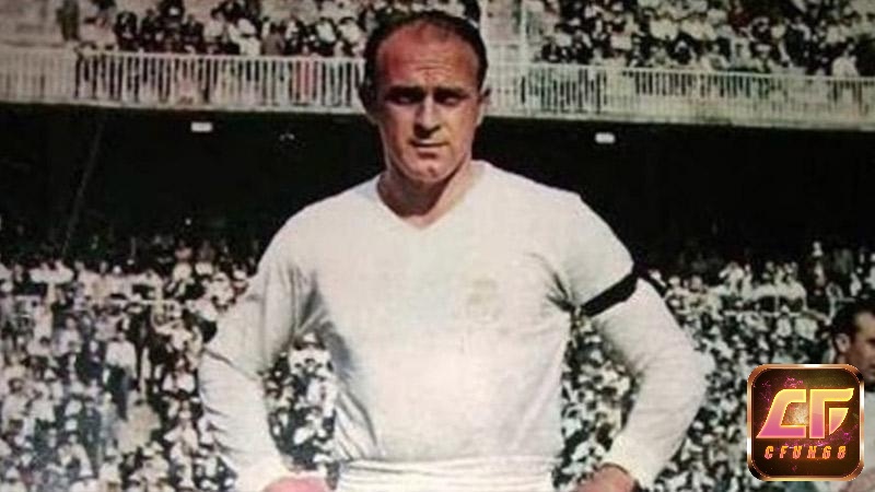 Cầu thủ ghi bàn nhiều nhất Laliga Alfredo Di Stefano đã giúp Real Madrid vô địch nhiều lần giải Laliga