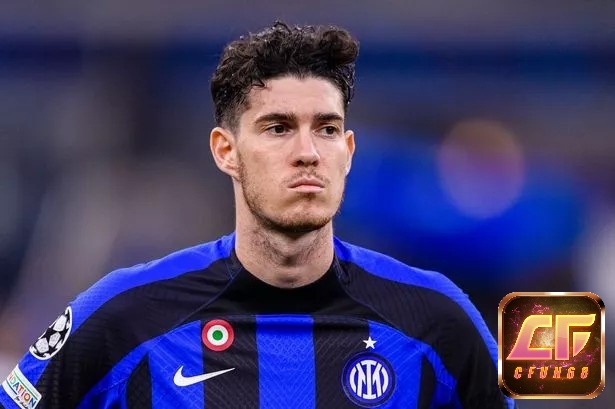 Trung vệ hay nhất Serie A không thể bỏ qua cái tên Alessandro Bastoni